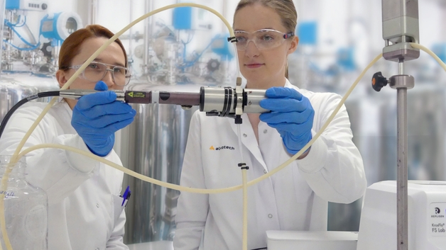 Alvotech case study for downstream bioprocessing